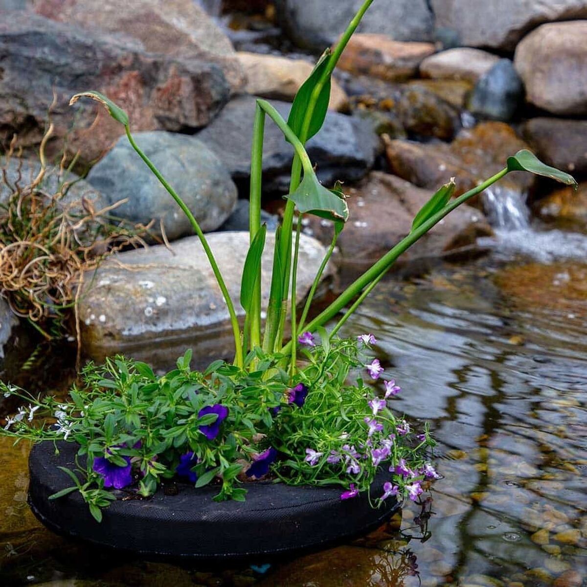 Laguna Round Basket Set Velda Gravel 8kg and 20L Pond Plant Soil Bundle