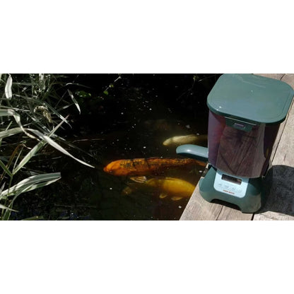 Fish Mate P7000 Pond Fish Feeder